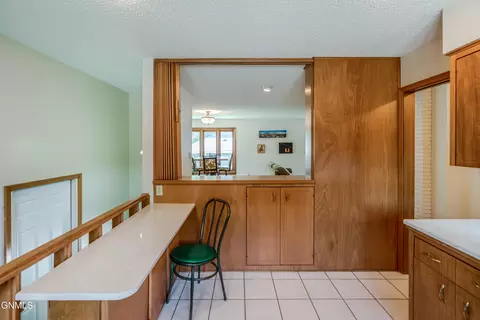 Kitchen - 1205 Coulee Rd, Bismarck, ND 58501 photo 4 of 4