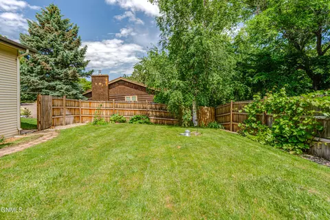 Exterior - 1205 Coulee Rd, Bismarck, ND 58501 photo 7 of 11