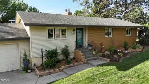 Exterior - 1205 Coulee Rd, Bismarck, ND 58501 photo 10 of 11
