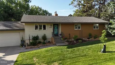Exterior - 1205 Coulee Rd, Bismarck, ND 58501 photo 9 of 11