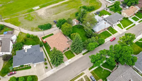 View/Area - 13011305 4th Ave E, Williston, ND 58801 photo 1 of 3