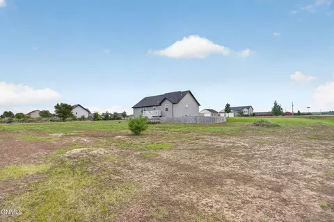 Exterior - 13355 Yellowstone Meadow St, Williston, ND 58801 photo 7 of 7