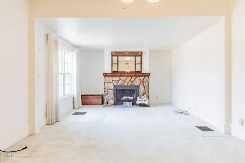 Living - 253 1st St NE, Garrison, ND 58540 photo 1 of 5