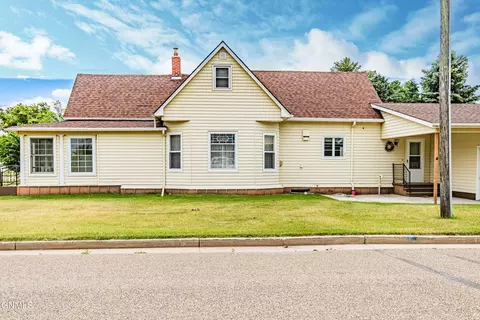 Exterior - 253 1st St NE, Garrison, ND 58540 photo 1 of 5