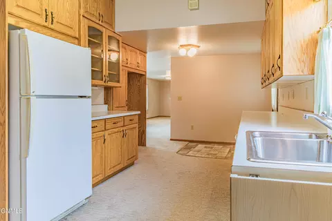 Kitchen - 253 1st St NE, Garrison, ND 58540 photo 4 of 7