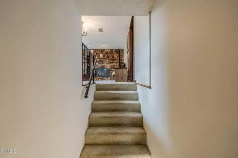 Entry Way - 507 9th Ave NW, Mandan, ND 58554 photo 2 of 3