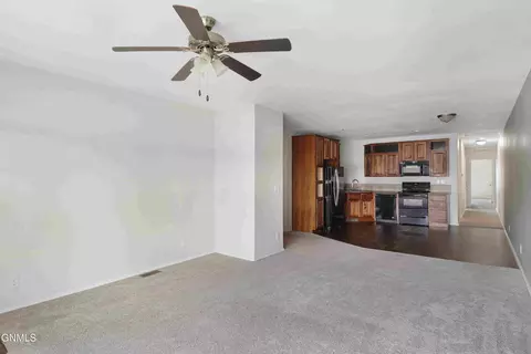 Living - 807 40th St E, Williston, ND 58801 photo 3 of 3
