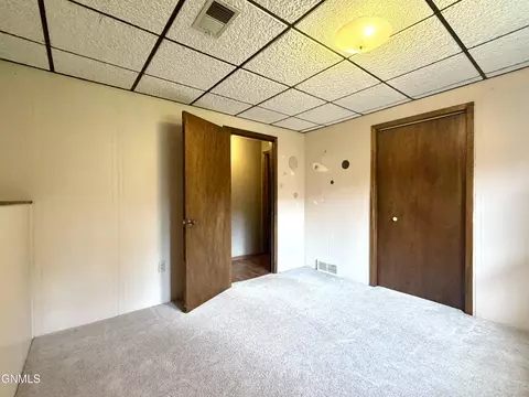 Bedroom - 3643 Regent Dr E, Bismarck, ND 58504 photo 4 of 4