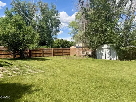 Exterior - 3643 Regent Dr E, Bismarck, ND 58504 photo 4 of 6