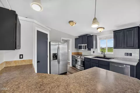 Kitchen - 5727 Freedom Ln, Williston, ND 58801 photo 1 of 4