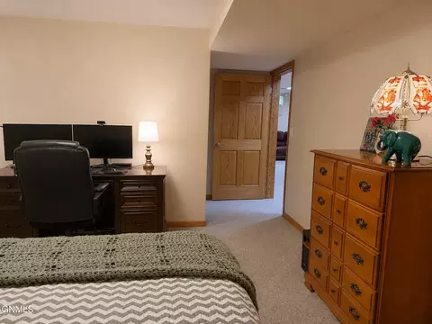 31 Mcdougall Dr, Lincoln, ND 58504 photo 30