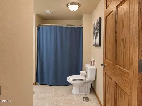 31 Mcdougall Dr, Lincoln, ND 58504 photo 32