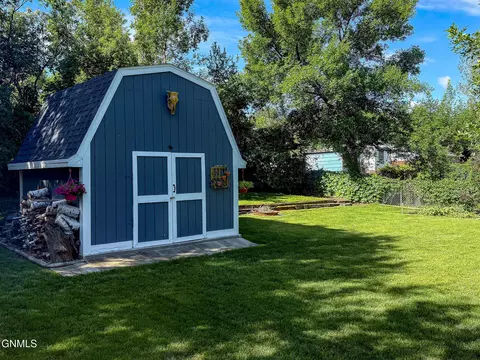 31 Mcdougall Dr, Lincoln, ND 58504 photo 42