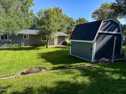 31 Mcdougall Dr, Lincoln, ND 58504 photo 43