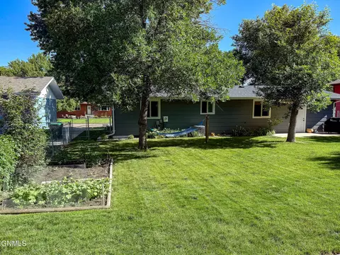 31 Mcdougall Dr, Lincoln, ND 58504 photo 6