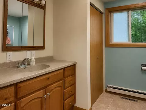 31 Mcdougall Dr, Lincoln, ND 58504 photo 21
