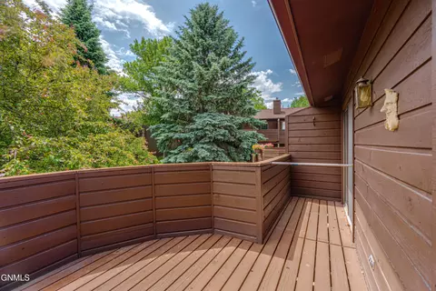 Exterior - 467 E Brandon Dr, Bismarck, ND 58503 photo 4 of 7