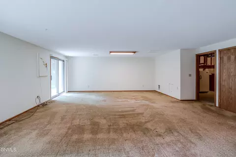 Other - 467 E Brandon Dr, Bismarck, ND 58503 photo 8 of 21