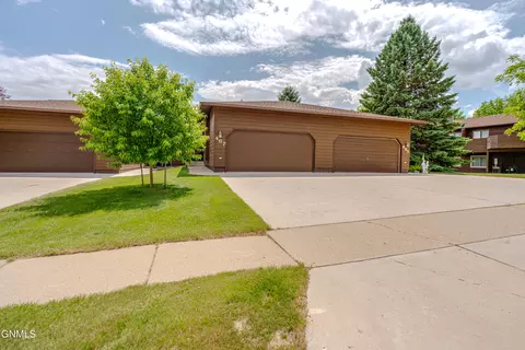 Exterior - 467 E Brandon Dr, Bismarck, ND 58503 photo 3 of 7