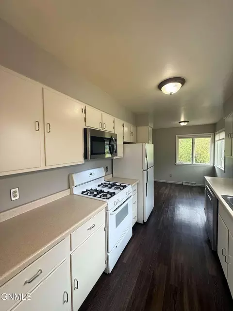 Kitchen - 820 9th Ave SW, Sidney, MT 59270 photo 2 of 2