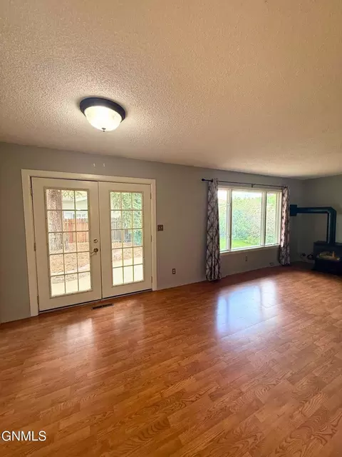 Living - 820 9th Ave SW, Sidney, MT 59270 photo 1 of 2