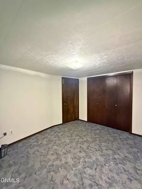 Bedroom - 820 9th Ave SW, Sidney, MT 59270 photo 4 of 4