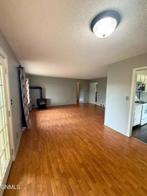 Living - 820 9th Ave SW, Sidney, MT 59270 photo 2 of 2
