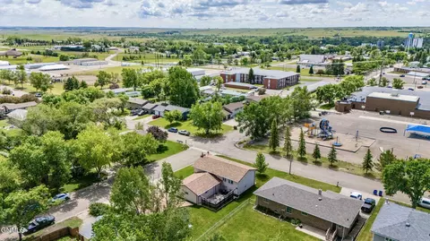 View/Area - 1000 1st Ave NW, Beulah, ND 58523 photo 7 of 7