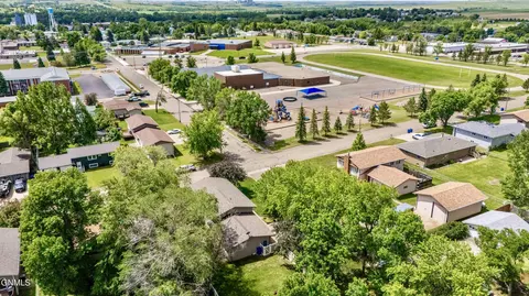 View/Area - 1000 1st Ave NW, Beulah, ND 58523 photo 6 of 7