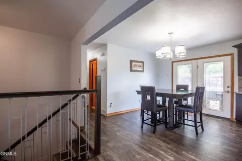 Dining - 1000 1st Ave NW, Beulah, ND 58523 photo 3 of 3