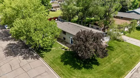 View/Area - 1000 1st Ave NW, Beulah, ND 58523 photo 1 of 7