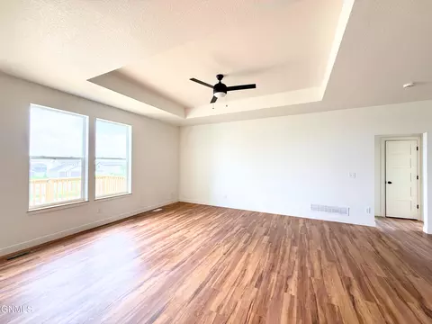 Living - 3016 28th Ct W, Williston, ND 58801 photo 1 of 2