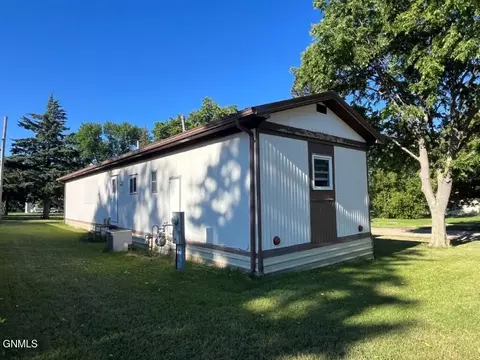 1732 Elm Ave, Mobridge, SD 57601 photo 19