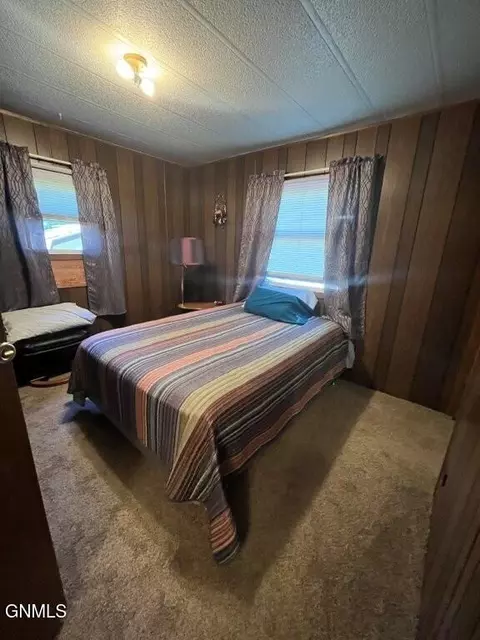1732 Elm Ave, Mobridge, SD 57601 photo 4