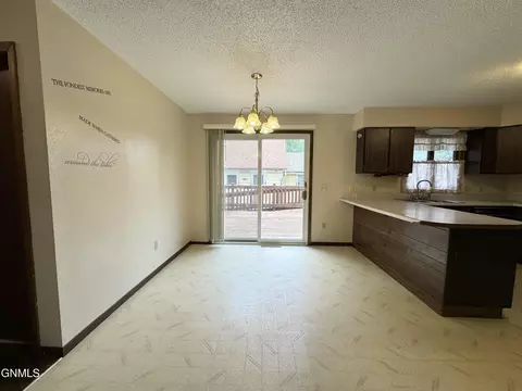 Dining - 1004 North Ave, Hebron, ND 58638 photo 1 of 2