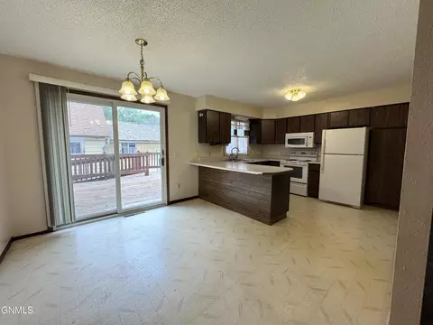 Kitchen - 1004 North Ave, Hebron, ND 58638 photo 1 of 7