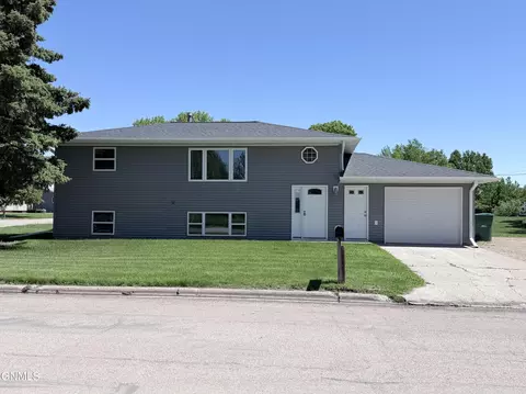 180 16th Ave N, Carrington, ND 58421