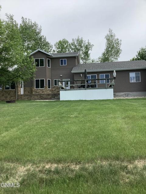 11619 24th St SE, Valley City, ND 58072