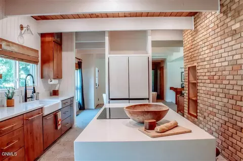 Kitchen - 3118 13th Ave E, Williston, ND 58801 photo 2 of 10