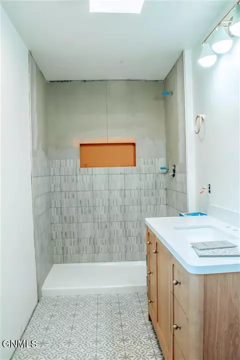 Bath - 3118 13th Ave E, Williston, ND 58801 photo 8 of 10