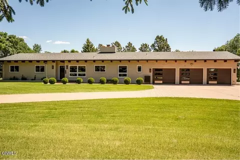 3118 13th Ave E, Williston, ND 58801