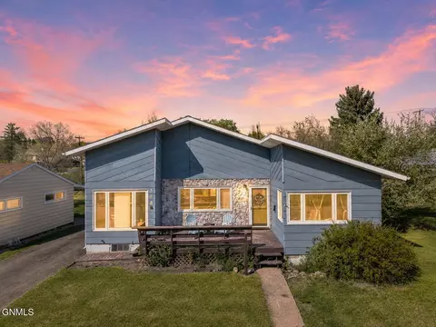 508 2nd Ave, Washburn, ND 58577