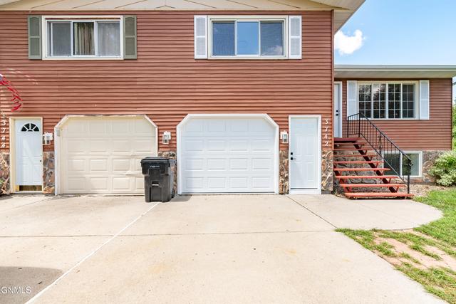 3742 Regent Dr, Bismarck, ND 58504