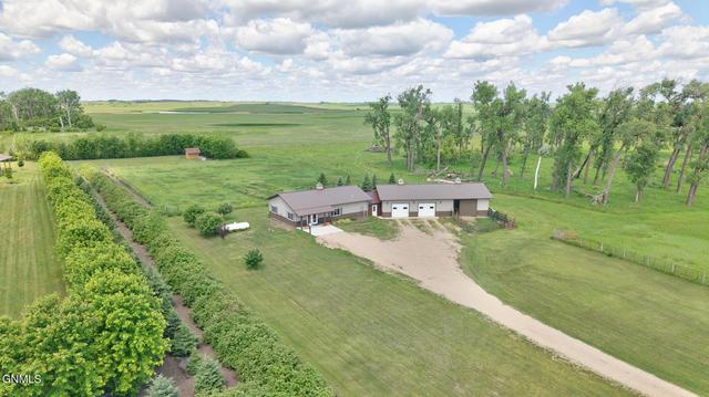 3843 113th Ave SE, Valley City, ND 58072