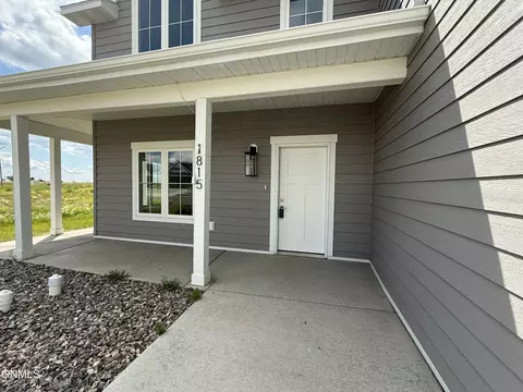 1815 36th Ave W, Williston, ND 58801 photo 2