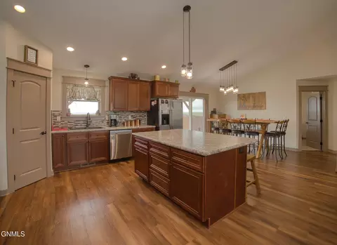 Kitchen - 14760 Lambert St, Williston, ND 58801 photo 3 of 4