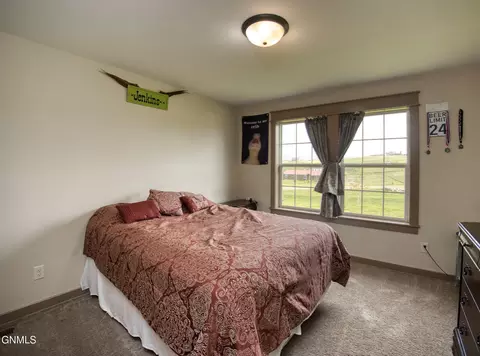 Bedroom - 14760 Lambert St, Williston, ND 58801 photo 3 of 4