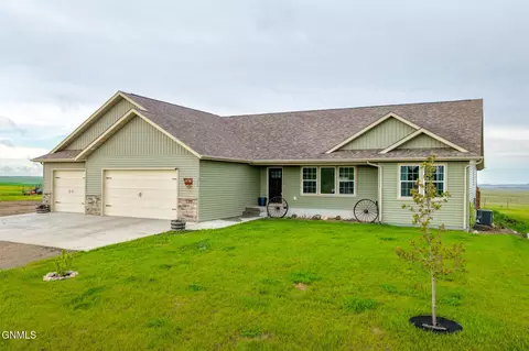 Exterior - 14760 Lambert St, Williston, ND 58801 photo 2 of 4