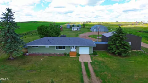 2932 134th Ave NW, Arnegard, ND 58835