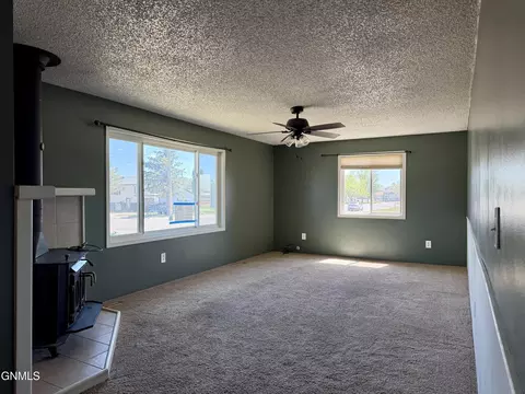 Living - 1451 11th Ave SW, Sidney, MT 59270 photo 1 of 3